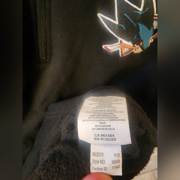 NHL San Jose Sharks Hockey Hoodie Mens sz Large - Picture 3 of 4